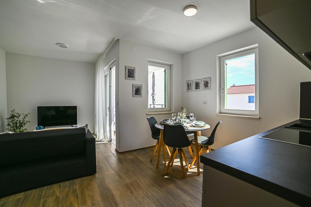 Apartment Perlitto Cres Esterno foto